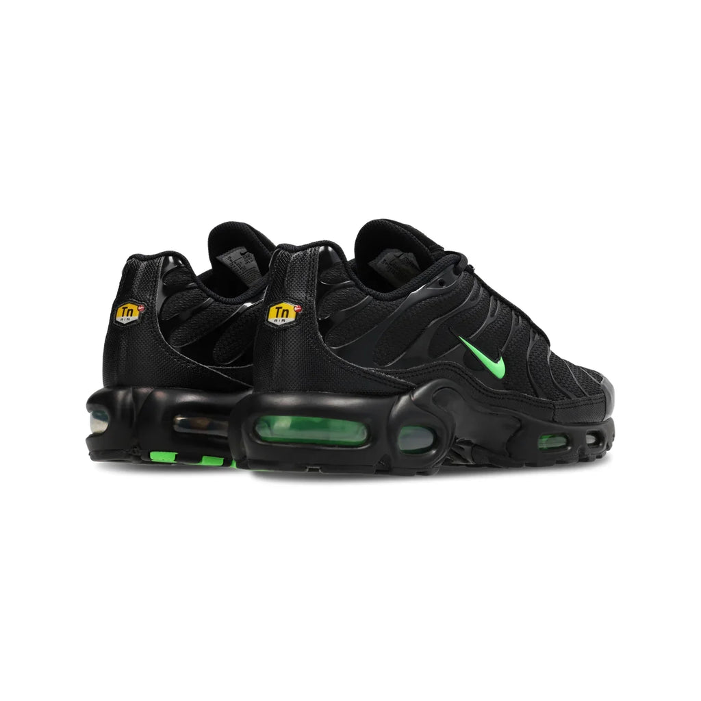 Nike Air Max Plus Black Green Strike