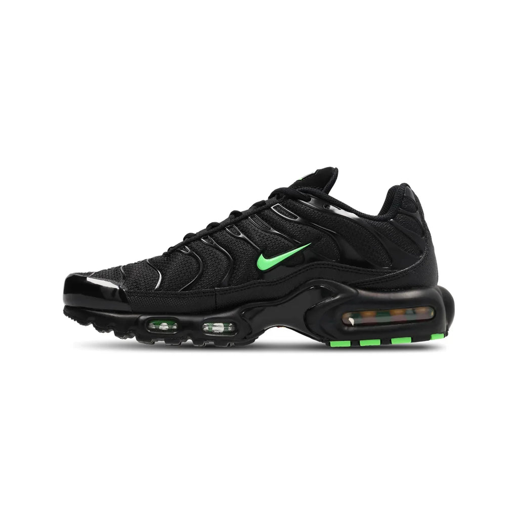 Nike Air Max Plus Black Green Strike