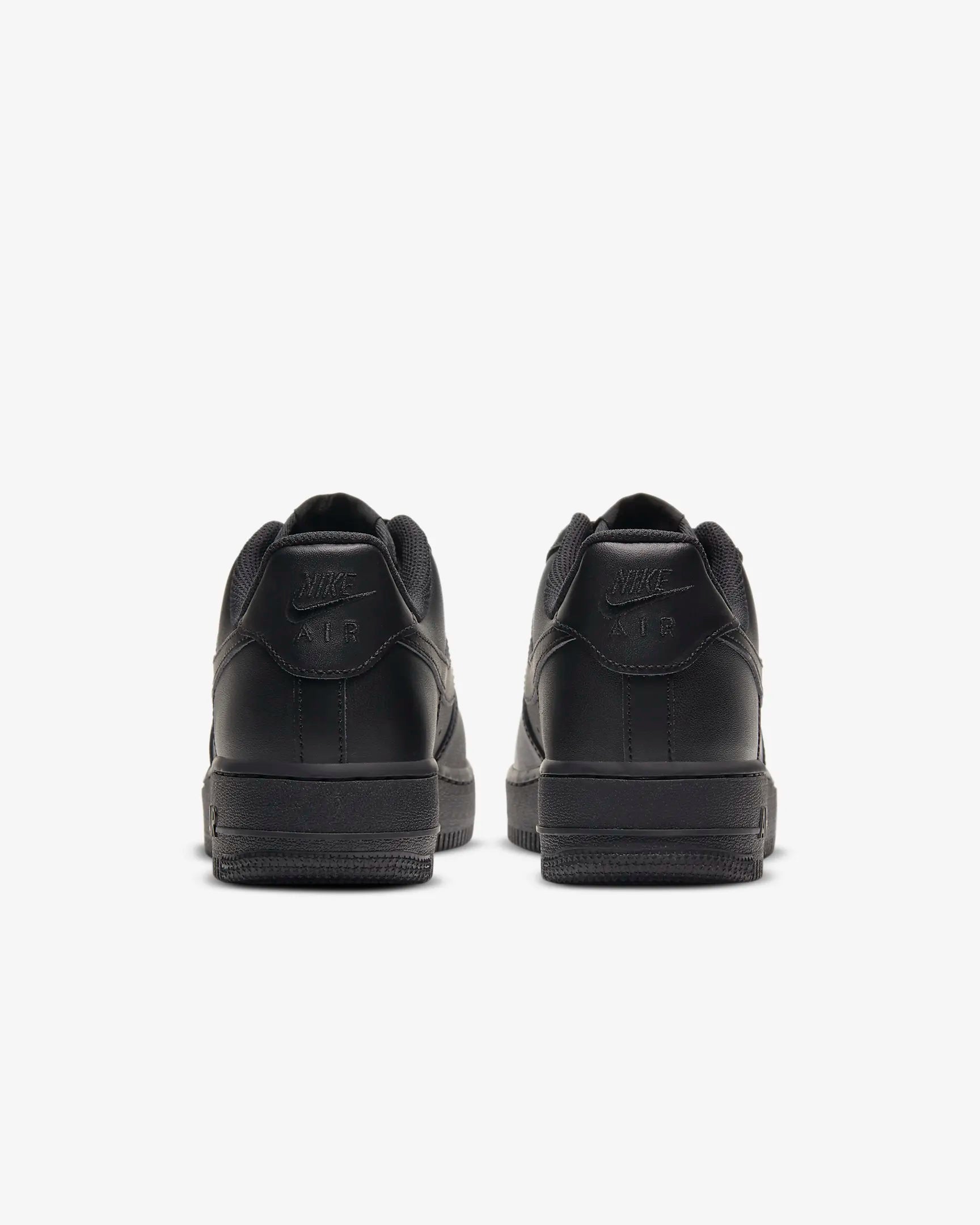 Nike Air Force 1 07 Triple Black